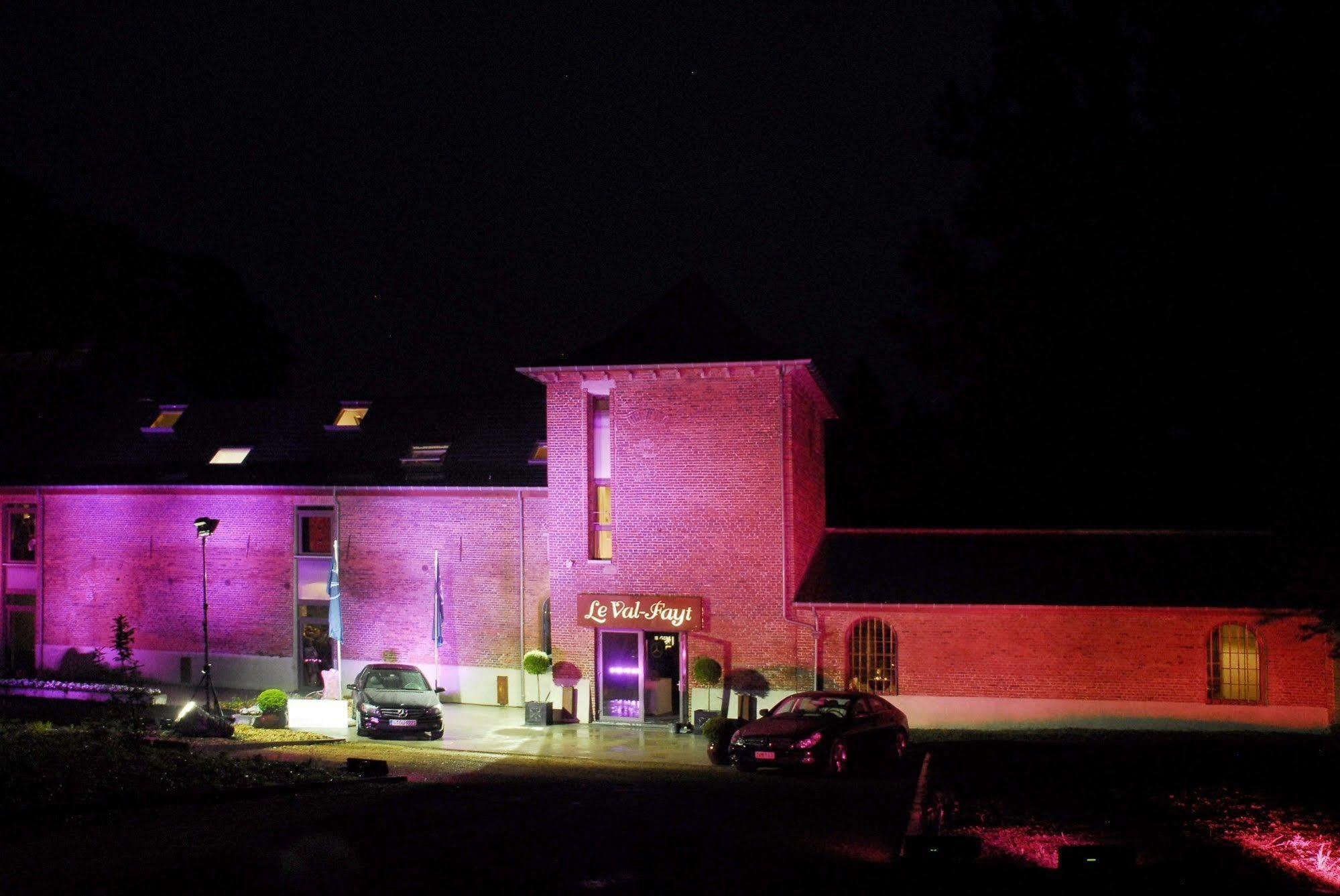 Hotel Le Val-Fayt ภายนอก รูปภาพ