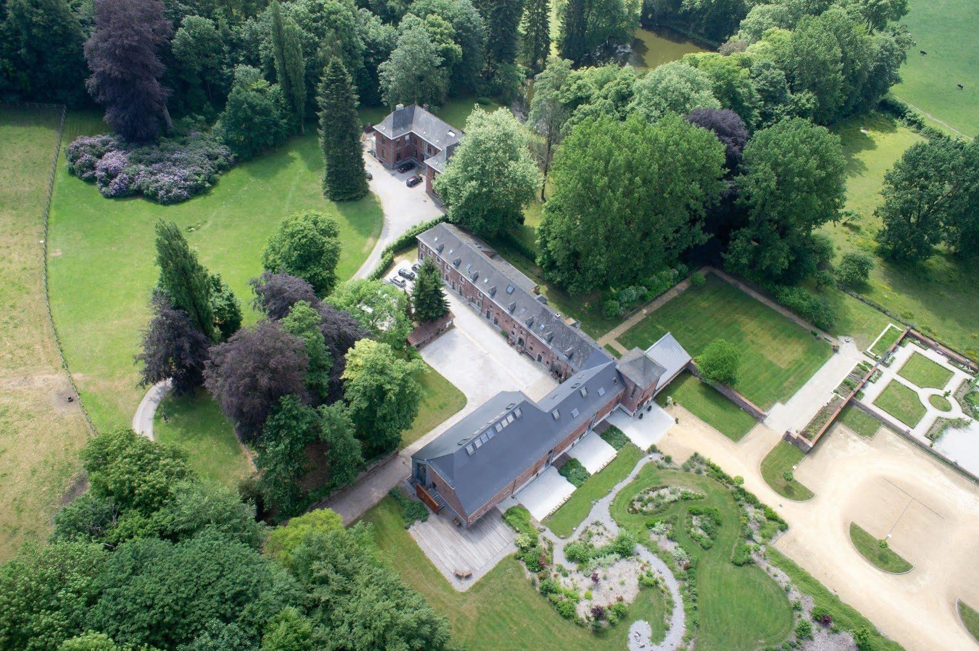 Hotel Le Val-Fayt ภายนอก รูปภาพ